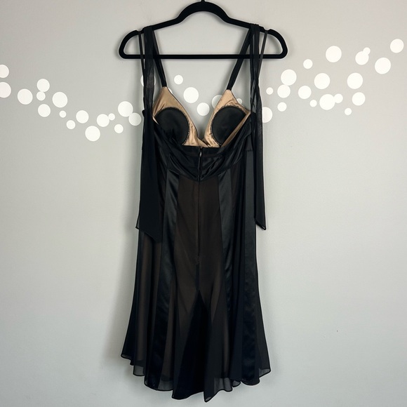 BCBGMAXAZRIA Black Silk Satin Pleated Halter Dress Size 4P - Picture 5 of 10